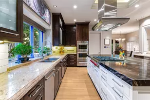 10989 Crooked Creek Dr, Dallas, TX 75229 - Photo 12