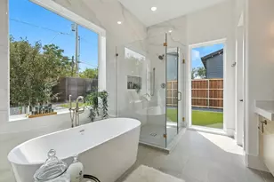 7618 Roper St, Dallas, TX 75209 - Photo 20