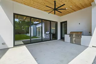 7618 Roper St, Dallas, TX 75209 - Photo 32