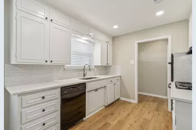 805 La Salle Drive, Sherman, TX 75090 - Photo 12