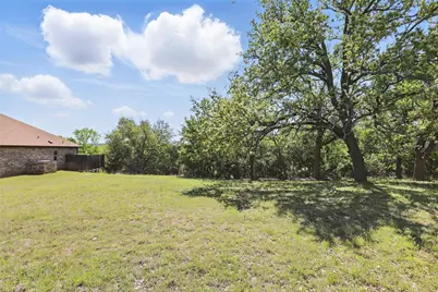9804 Bellechase Road, Granbury, TX 76049 - Photo 14