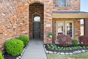 2815 S Serrano, Grand Prairie, TX 75054 - Photo 2