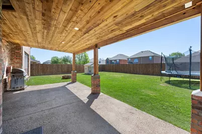 2815 S Serrano, Grand Prairie, TX 75054 - Photo 30