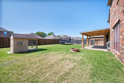 2815 S Serrano, Grand Prairie, TX 75054 - Photo 32