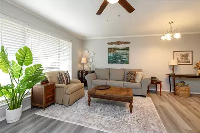 11114 Valleydale Drive #D, Dallas, TX 75230 - Photo 2