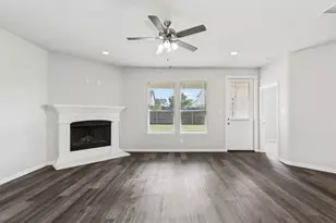 792 Brookside Dr, Springtown, TX 76082 - Photo 4