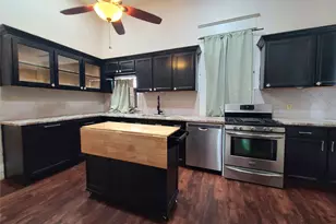 615 W Gandy St, Denison, TX 75020 - Photo 10