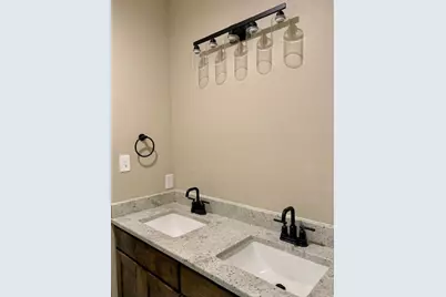 1026 Cr 1610, Lone Oak, TX 75453 - Photo 16