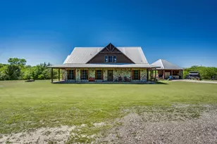 1601 N Oak Branch Rd, Waxahachie, TX 75167 - Photo 2