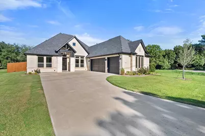 7604 Cranford Court, Arlington, TX 76001 - Photo 1