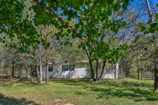 239 Co Rd 118, Whitesboro, TX 76273 - Photo 2