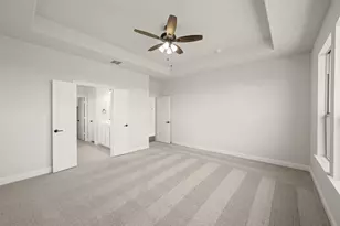 124 Red Fox Trl, Godley, TX 76044 - Photo 10