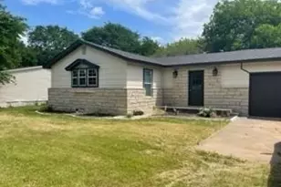 1503 Lands End St, Granbury, TX 76048 - Photo 2