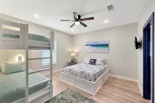 1983 Royalville Ct, Port Bolivar, TX 77650 - Photo 14