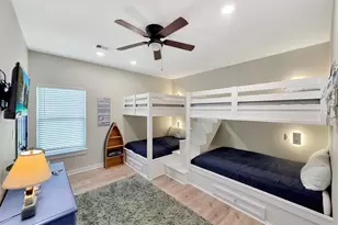 1983 Royalville Ct, Port Bolivar, TX 77650 - Photo 16