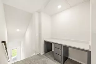 640 Pawprint Holw, Godley, TX 76044 - Photo 24