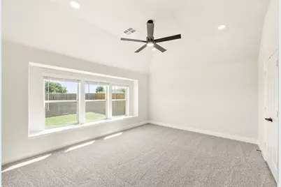 640 Pawprint Hollow, Godley, TX 76044 - Photo 14