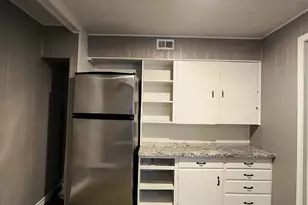 512 Irby Ln, Irving, TX 75061 - Photo 6