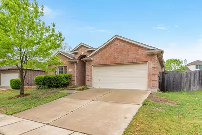 5013 Royal Burgess Drive, Fort Worth, TX 76135 - Photo 2