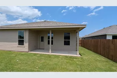 1000 Traction Trail, Cleburne, TX 76031 - Photo 12