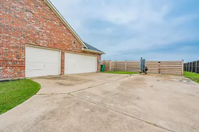 12155 Saint Patricks Drive, Talty, TX 75126 - Photo 28