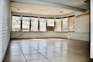 1302 Cleveland, Stephenville, TX 76401 - Photo 12