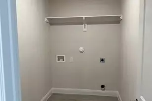 2500 San Gabriel Dr, Granbury, TX 76048 - Photo 4