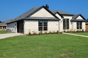 906 Maxine Drive, Athens, TX 75751 - Photo 1