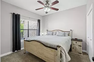 401 E Pearl St, Granbury, TX 76048 - Photo 8