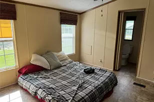 306 Oak St, Nocona, TX 76255 - Photo 14