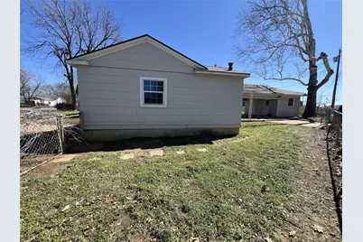 2912 W Elm Street, Denison, TX 75020 - Photo 2