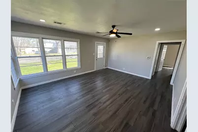 2912 W Elm Street, Denison, TX 75020 - Photo 6