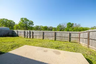 121 Mitchell Cir, Terrell, TX 75160 - Photo 24