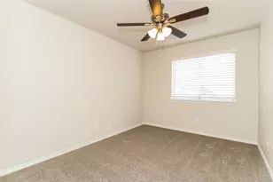 2321 Cromwell Dr, Arlington, TX 76018 - Photo 14