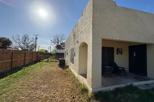 707 N River St, Seymour, TX 76380 - Photo 12