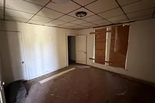 709 W Navasota St, Groesbeck, TX 76642 - Photo 8