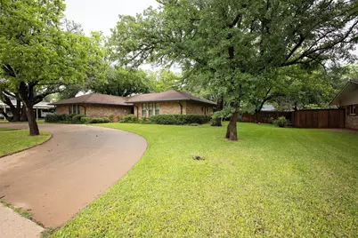 1305 Cliff Drive, Graham, TX 76450 - Photo 6