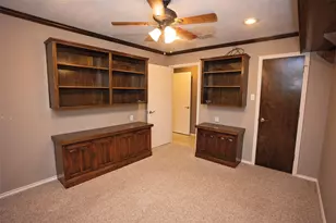 1305 Cliff Dr, Graham, TX 76450 - Photo 20
