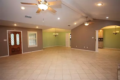 1305 Cliff Drive, Graham, TX 76450 - Photo 10