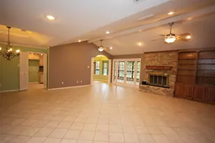1305 Cliff Dr, Graham, TX 76450 - Photo 14