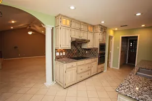 1305 Cliff Dr, Graham, TX 76450 - Photo 14