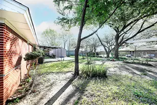 1209 Pebble St, Bowie, TX 76230 - Photo 32