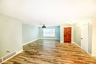 1209 Pebble St, Bowie, TX 76230 - Photo 8