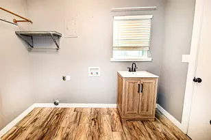 1209 Pebble St, Bowie, TX 76230 - Photo 18