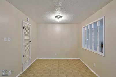 721 Mistletoe Street, Breckenridge, TX 76424 - Photo 8