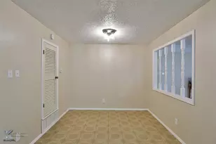 721 Mistletoe St, Breckenridge, TX 76424 - Photo 8