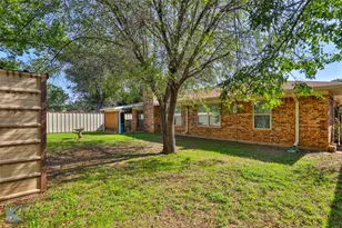 721 Mistletoe St, Breckenridge, TX 76424 - Photo 24