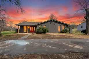 530 Co Rd 1123, Fruitvale, TX 75127 - Photo 2