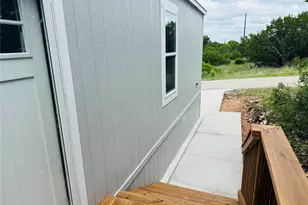 3425 Evergreen Dr, Granbury, TX 76048 - Photo 4