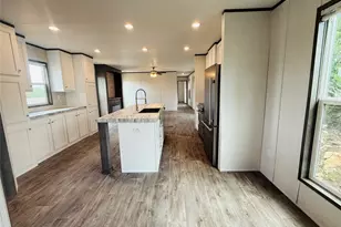 3425 Evergreen Dr, Granbury, TX 76048 - Photo 6